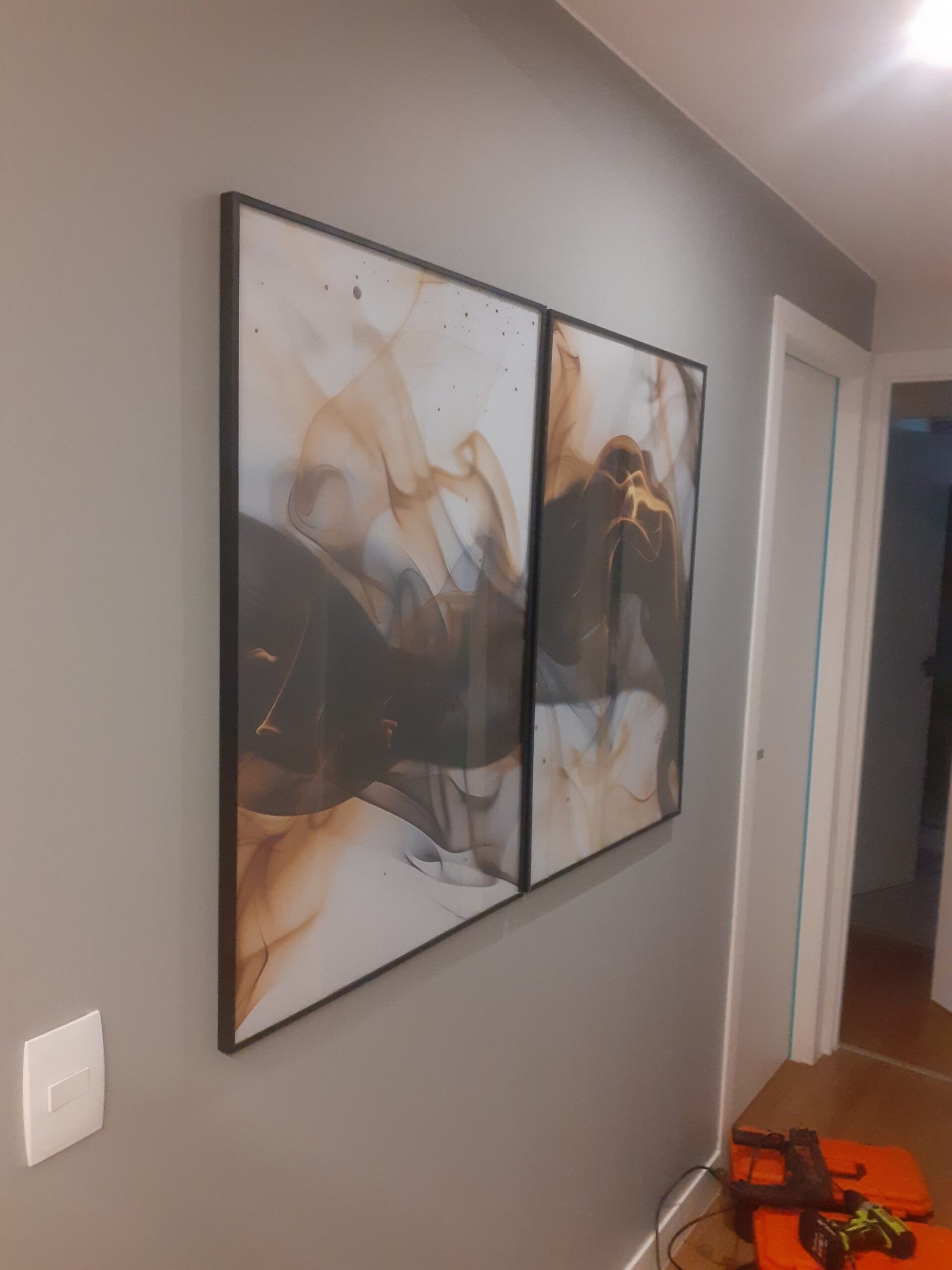 Instalação de quadro de luxo